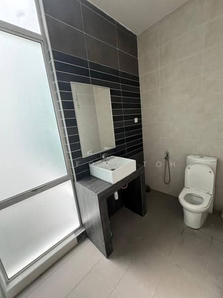 3-storey Terraced House for Sale in Setia Eco Cascadia (Tebrau) - Ee Fong Toh - Bathroom - PropertyGuru.com.my