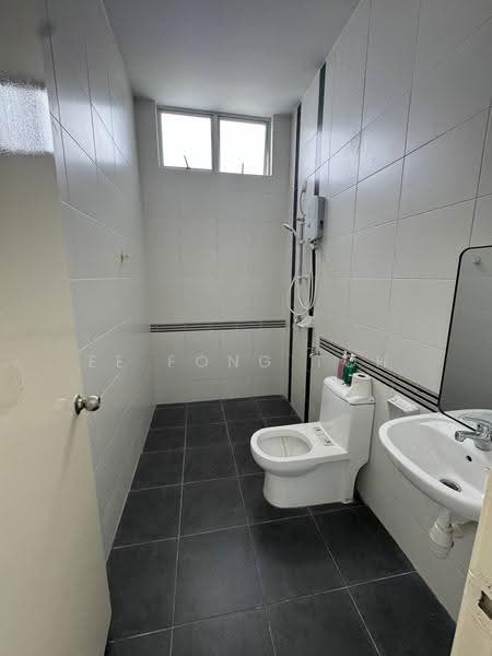 3-storey Terraced House for Sale in Setia Eco Cascadia (Tebrau) - Ee Fong Toh - Bathroom - PropertyGuru.com.my