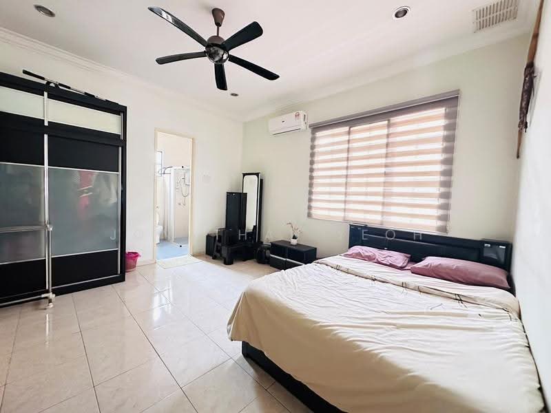 Rumah Berkembar untuk Dijual di Bandar Nusaputra (Puchong) - Jonathan Yeoh - Bedroom - PropertyGuru.com.my