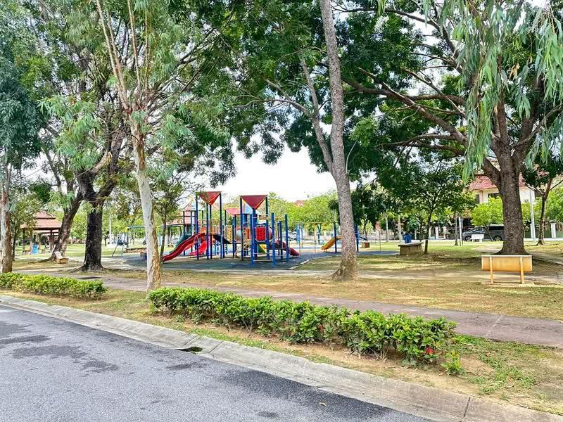 Rumah Berkembar untuk Dijual di Bandar Nusaputra (Puchong) - Jonathan Yeoh - Exterior - PropertyGuru.com.my