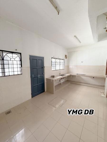 2-storey Terraced House for Sale in Taman Bunga Melor (Klang) - Stephanie Lim - Kitchen - PropertyGuru.com.my