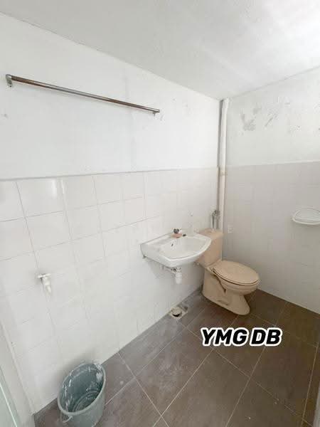 2-storey Terraced House for Sale in Taman Bunga Melor (Klang) - Stephanie Lim - Bathroom - PropertyGuru.com.my