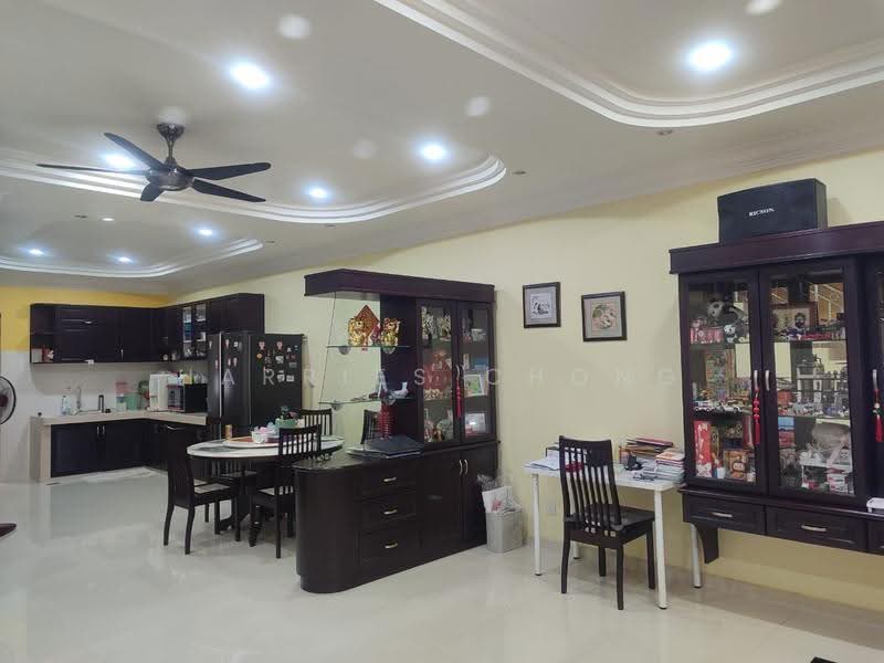 2-storey Terraced House for Sale in Bukit Sungai Long (Bandar Sungai Long) - Harries Chong - Kitchen - PropertyGuru.com.my