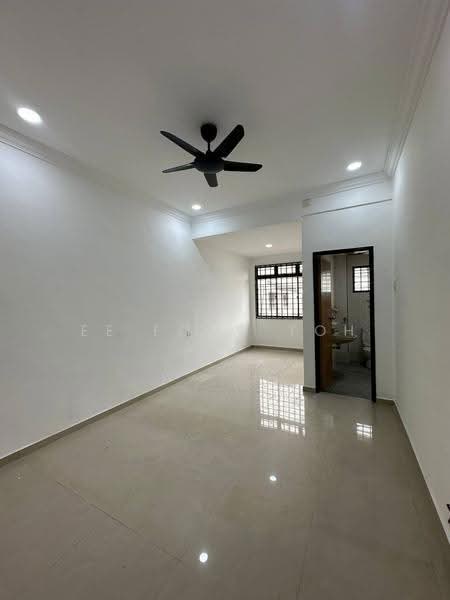 Rumah Teres 2-Tingkat untuk Dijual di Taman Sri Skudai (Skudai) - Ee Fong Toh - Living Room - PropertyGuru.com.my