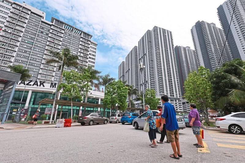 Pangsapuri untuk Dijual di 1 Razak Mansion - Eric Chew - Exterior - PropertyGuru.com.my