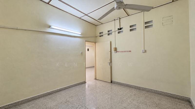 1-storey Terraced House for Sale in Taman Ipoh Selatan (Ipoh) - Kent Chow - Interior - PropertyGuru.com.my