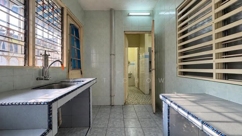 1-storey Terraced House for Sale in Taman Ipoh Selatan (Ipoh) - Kent Chow - Kitchen - PropertyGuru.com.my