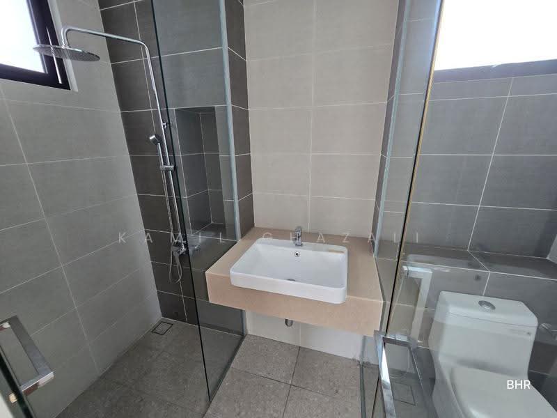 Rumah Banglo untuk Dijual di Alam Sari (Bangi) - Kamil Ghazali - Bathroom - PropertyGuru.com.my