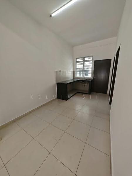 2-storey Terraced House for Sale in Taman Scientex Senai (Senai) - kelvin Sii - Kitchen - PropertyGuru.com.my