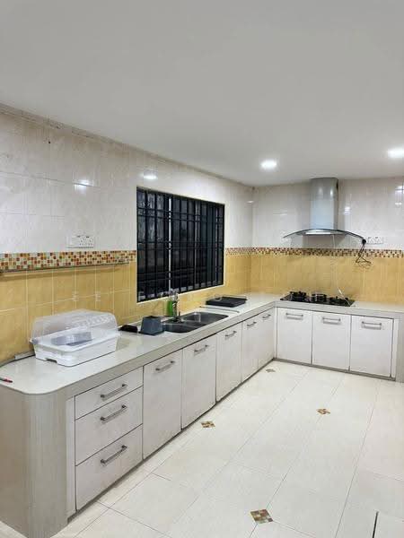 Semi-Detached House for Sale in Kampung Bahru (Johor Bahru) - Ee Fong Toh - Kitchen - PropertyGuru.com.my