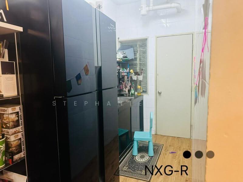 Apartment for Sale at Pangsapuri Akasia (Bandar Botanic) - Stephanie Lim - Kitchen - PropertyGuru.com.my