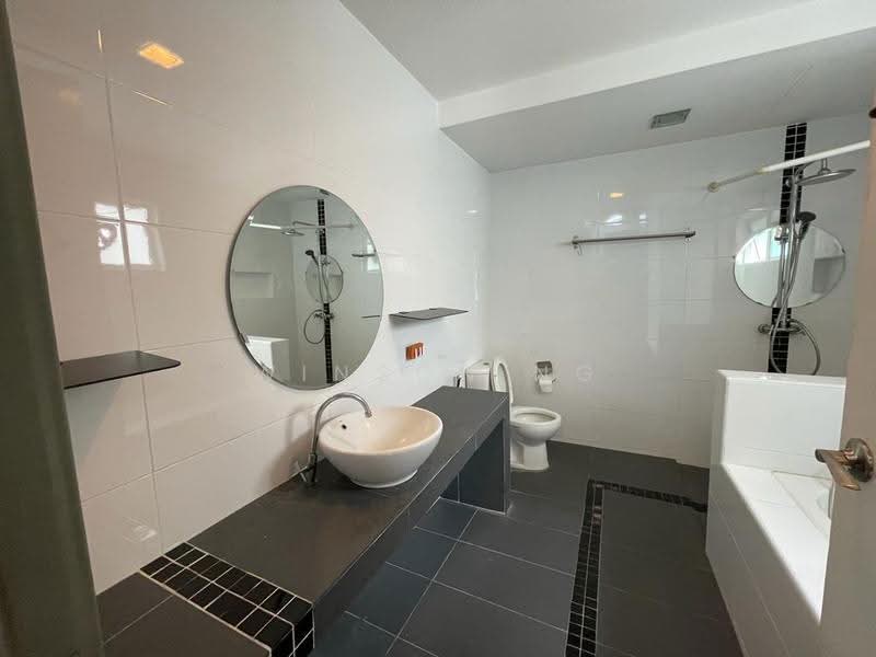 Kediaman Servis untuk Disewa di Ritze Perdana 2 - Winson Ng - Bathroom - PropertyGuru.com.my