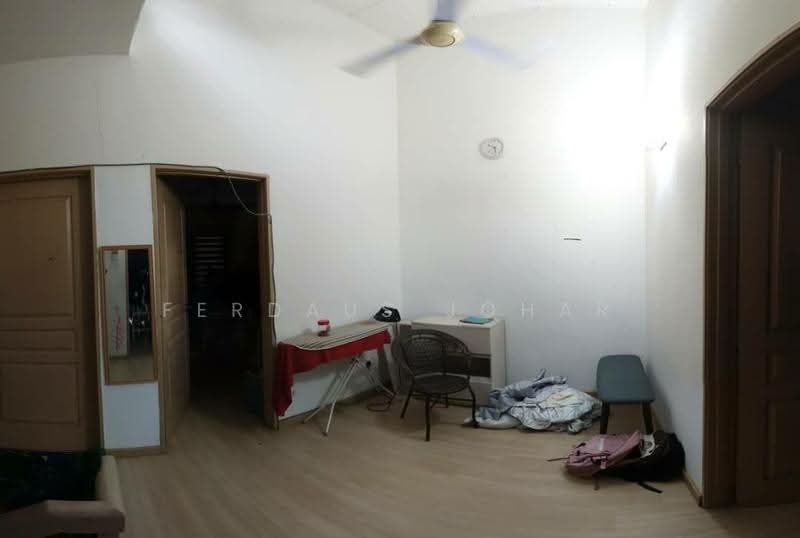 2-storey Terraced House for Sale in Taman Seri Pristana (Ijok) - Ferdaus Johar - PropertyGuru.com.my