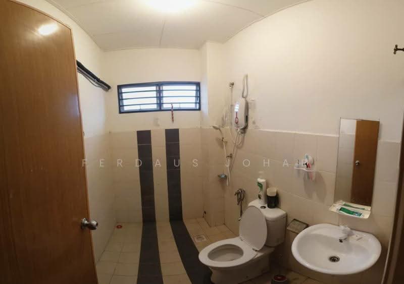 2-storey Terraced House for Sale in Taman Seri Pristana (Ijok) - Ferdaus Johar - PropertyGuru.com.my