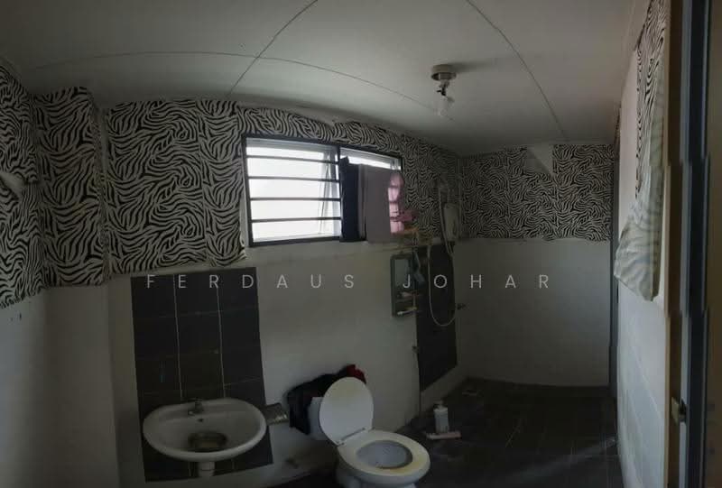2-storey Terraced House for Sale in Taman Seri Pristana (Ijok) - Ferdaus Johar - PropertyGuru.com.my