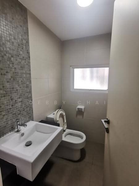 Semi-Detached House for Sale in d'Laman Greenville (Klang) - Debby Chai - Bathroom - PropertyGuru.com.my
