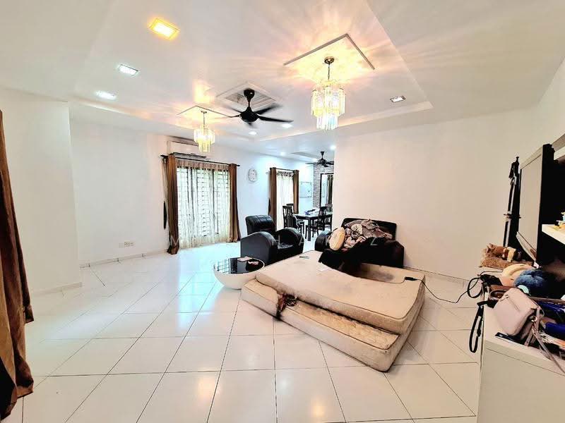 Rumah Teres 2.5-Tingkat untuk Dijual di Kampung Jawa (Klang) - Muz Hafiz - Living Room - PropertyGuru.com.my