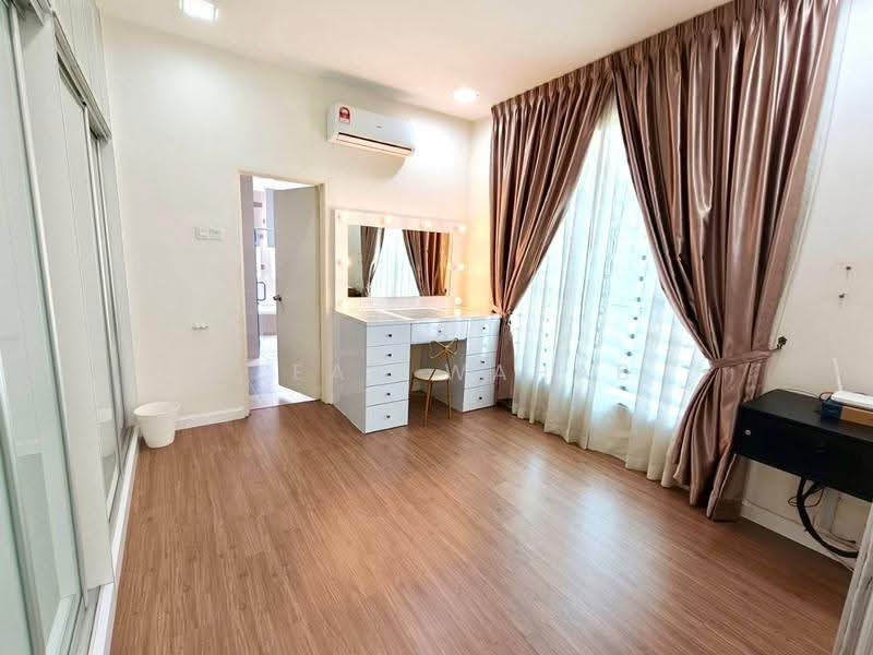 Bungalow House for Sale in Kuala Selangor (Selangor) - Azean Wahab - Bedroom - PropertyGuru.com.my