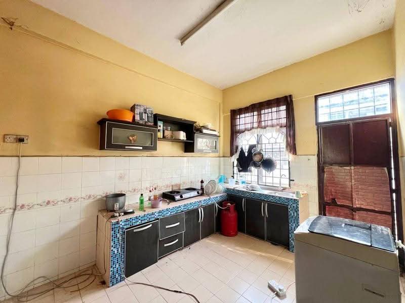 2-storey Terraced House for Sale in Nilai (Negeri Sembilan) - Aniq Azmi - Kitchen - PropertyGuru.com.my