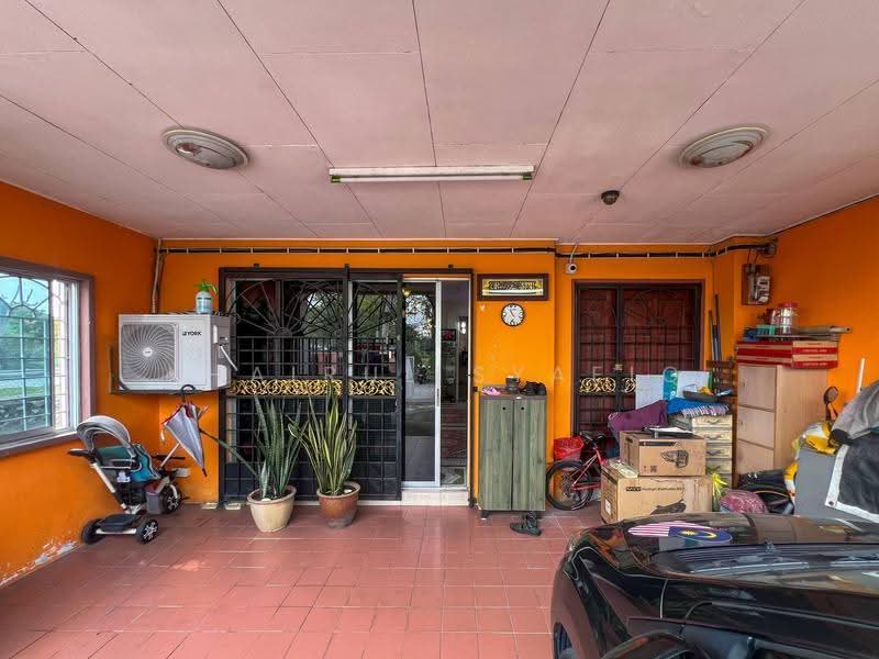 2-storey Terraced House for Sale in Desa Coalfields (Sungai Buloh) - Khairul Syafiq - Exterior - PropertyGuru.com.my