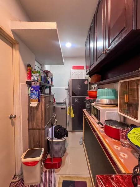 2-storey Terraced House for Sale in Desa Coalfields (Sungai Buloh) - Khairul Syafiq - Kitchen - PropertyGuru.com.my