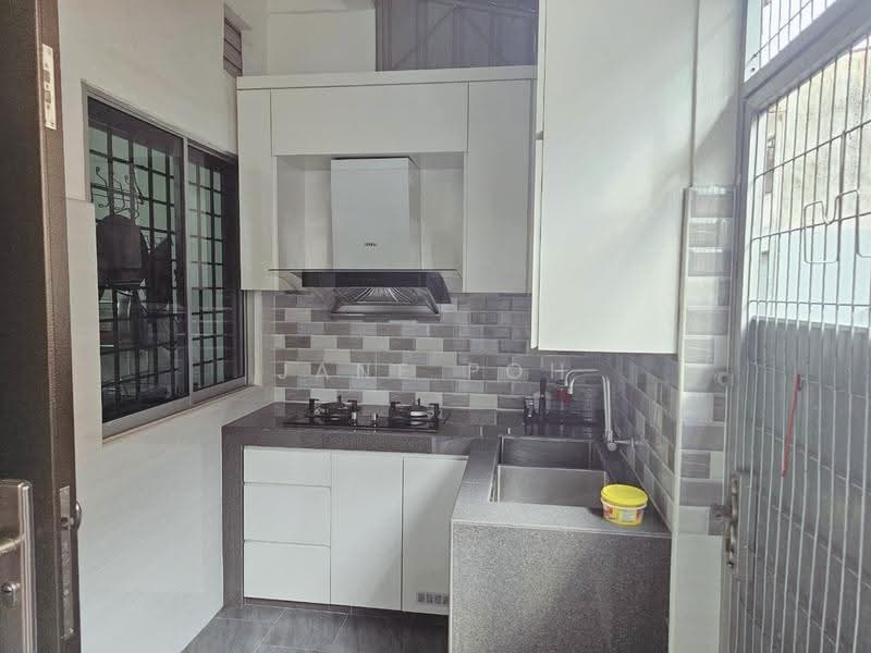 2-storey Terraced House for Rent in Taman Sri Kluang (Kluang) - Jane Poh - Kitchen - PropertyGuru.com.my