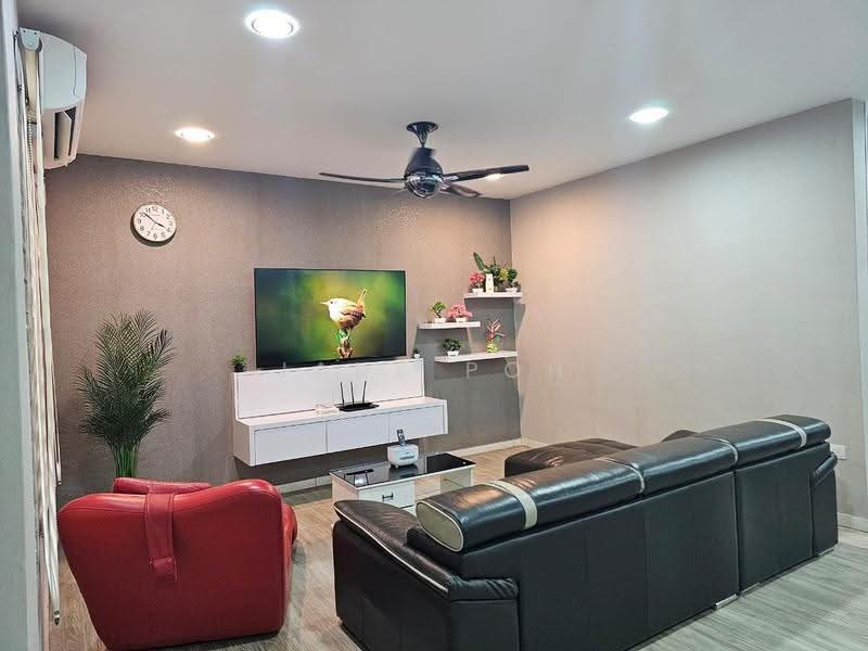 2-storey Terraced House for Rent in Taman Sri Kluang (Kluang) - Jane Poh - Living Room - PropertyGuru.com.my