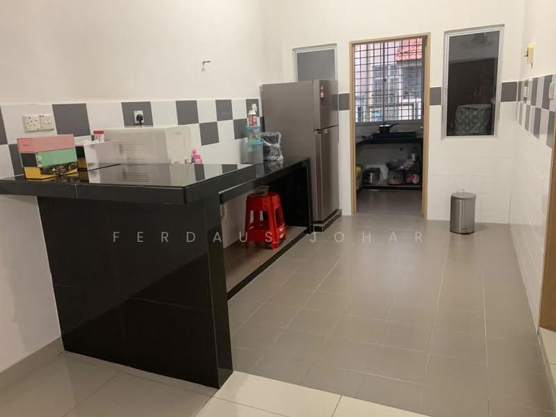 2-storey Terraced House for Sale in Taman Seri Pristana (Ijok) - Ferdaus Johar - PropertyGuru.com.my