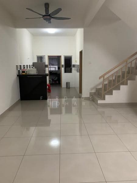 2-storey Terraced House for Sale in Taman Seri Pristana (Ijok) - Ferdaus Johar - PropertyGuru.com.my