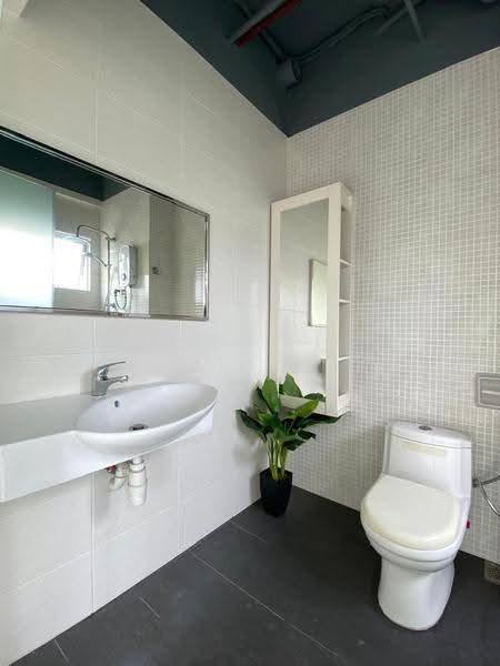 Service Residence for Sale at Windsor Tower - David Lai - Bathroom - PropertyGuru.com.my