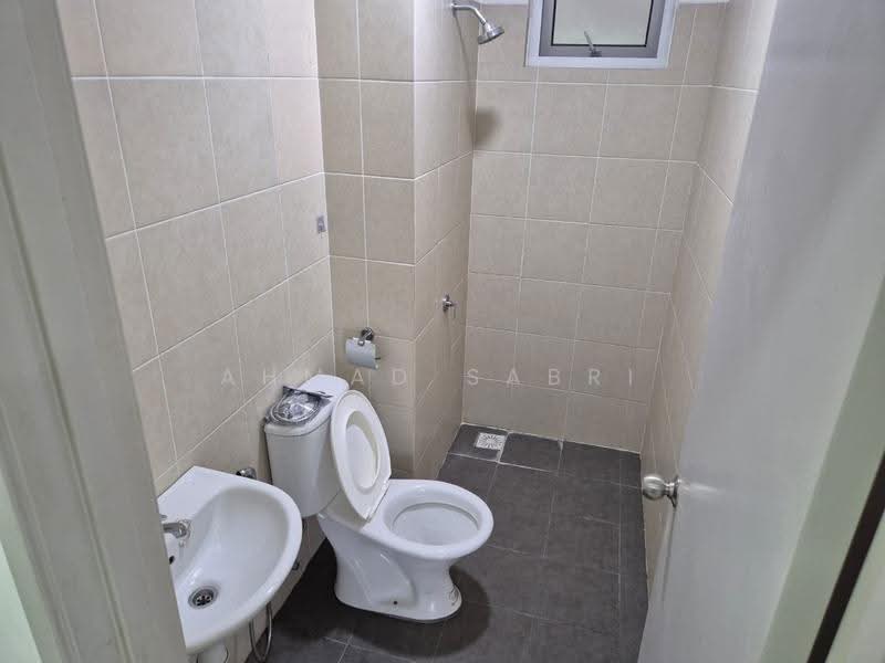 Apartment for Rent at Perdana Park @ Rawang - Ahmad Sabri - Bathroom - PropertyGuru.com.my