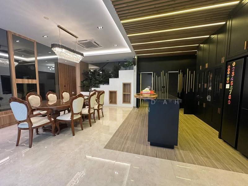 Semi-Detached House for Rent in Cyberjaya (Selangor) - Norsyahidah Razlan - Dining Room - PropertyGuru.com.my