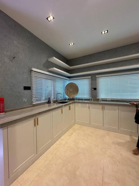 Semi-Detached House for Rent in Cyberjaya (Selangor) - Norsyahidah Razlan - Kitchen - PropertyGuru.com.my