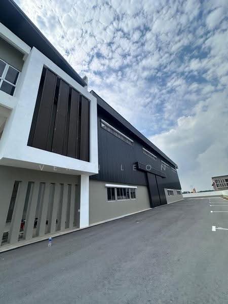 Kilang Berkembar untuk Disewa di Bandar Serenia (Dengkil) - Veron Leong - Exterior - PropertyGuru.com.my