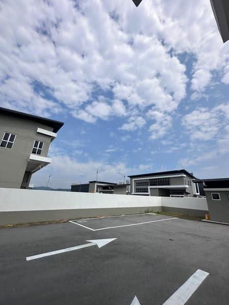 Kilang Berkembar untuk Disewa di Bandar Serenia (Dengkil) - Veron Leong - Exterior - PropertyGuru.com.my