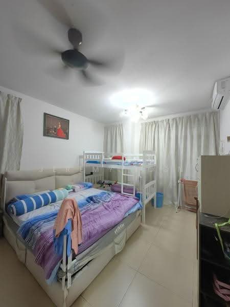 2-storey Terraced House for Sale in Taman Bestari Indah (Ulu Tiram) - Jeremy Voon - Bedroom - PropertyGuru.com.my