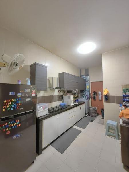 2-storey Terraced House for Sale in Taman Bestari Indah (Ulu Tiram) - Jeremy Voon - Kitchen - PropertyGuru.com.my