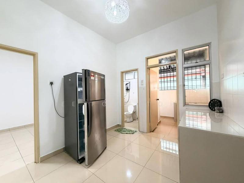 Rumah Teres 2-Tingkat untuk Dijual di Taman Sri Pulai Perdana (Skudai) - Ee Fong Toh - Kitchen - PropertyGuru.com.my