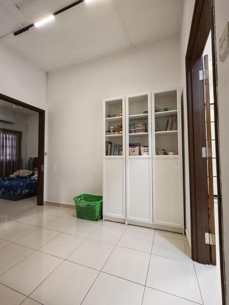 Rumah Teres 2-Tingkat untuk Dijual di Bandar Indahpura (Kulai) - Ee Fong Toh - Corridor - PropertyGuru.com.my