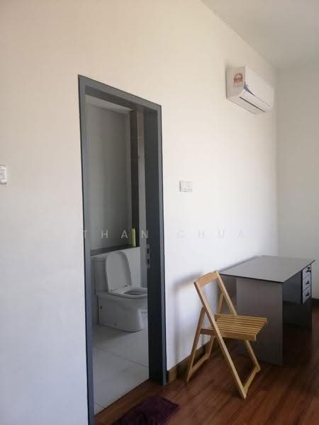 Kediaman Servis untuk Dijual di Da Men - Ethan Chua - Bathroom - PropertyGuru.com.my