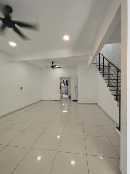2-storey Terraced House for Rent in Pasir Gudang (Johor) - June Teo - Living Room - PropertyGuru.com.my