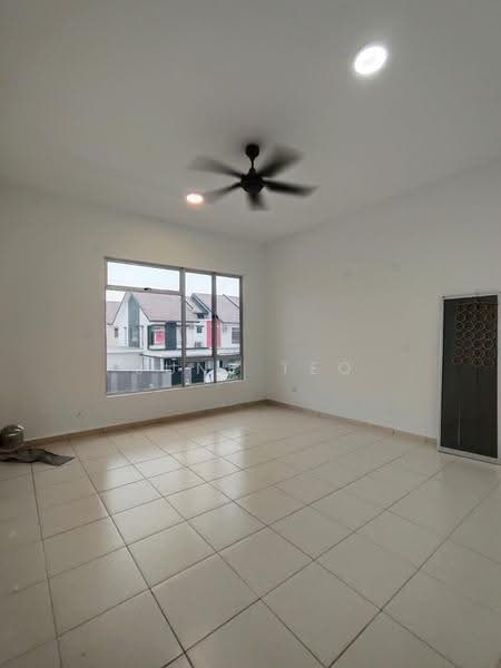 2-storey Terraced House for Rent in Pasir Gudang (Johor) - June Teo - Living Room - PropertyGuru.com.my