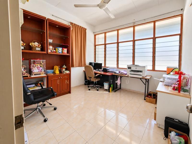 Commercial Semi-D for Sale in Bayan Baru (Penang) - Enoch Tiu - Study - PropertyGuru.com.my