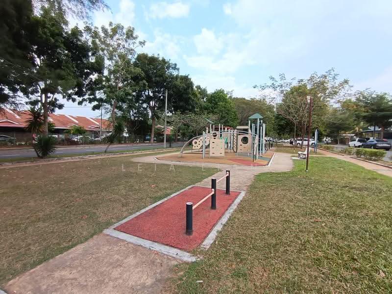Semi-Detached House for Sale in Bandar Saujana Putra (Tanjong Duabelas) - Leia Lian - Exterior - PropertyGuru.com.my