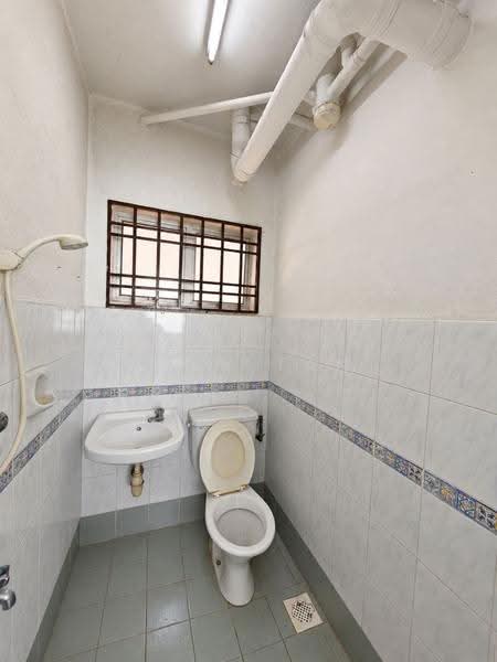 Apartment for Sale at Bayu Puteri 2 - Tina Tan - Bathroom - PropertyGuru.com.my