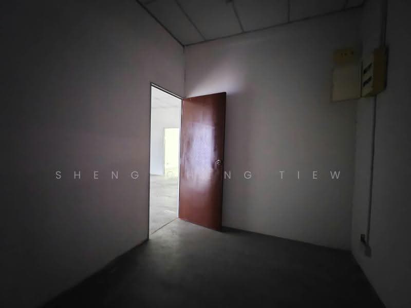 Kedai / Pejabat untuk Disewa di Tampoi (Johor) - Sheng Cheng Tiew - Interior - PropertyGuru.com.my