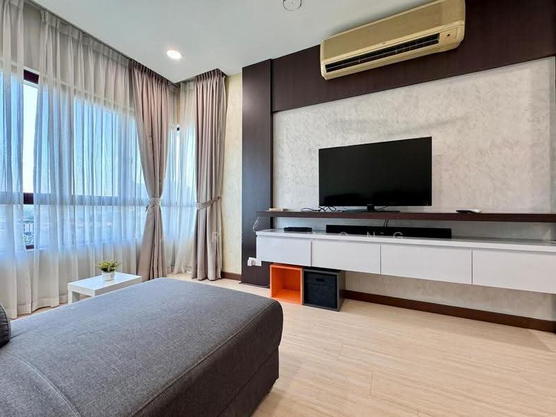 Condominium for Sale at Savanna Condominium - DARREN WONG - Living Room - PropertyGuru.com.my