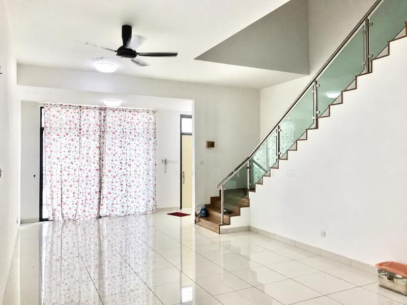 3-storey Terraced House for Rent in USJ One Park (Subang Jaya) - SengYoon Ng - Living Room - PropertyGuru.com.my
