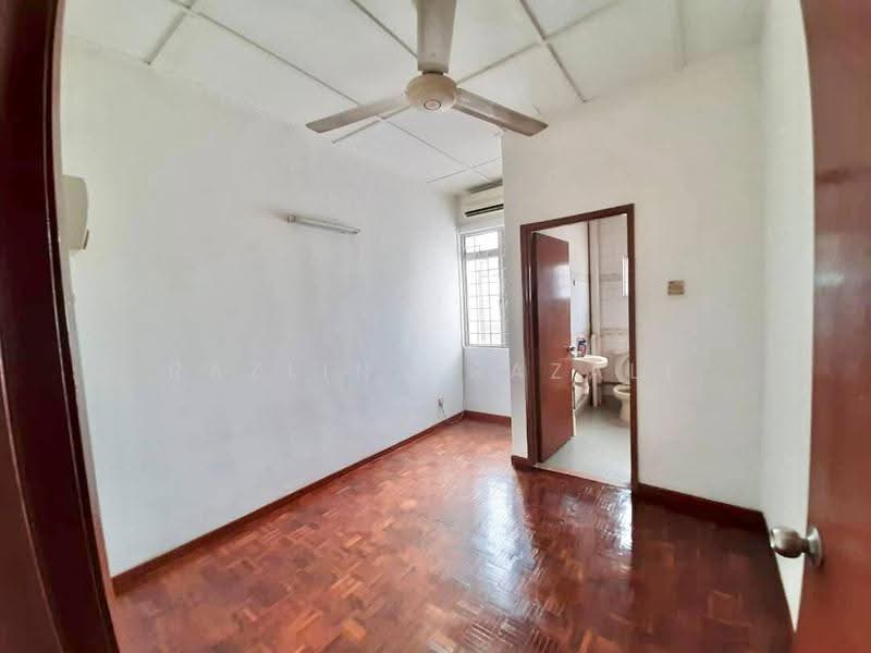 2-storey Terraced House for Sale in Taman TTDI Jaya (Shah Alam) - Razlina Razali - Bathroom - PropertyGuru.com.my
