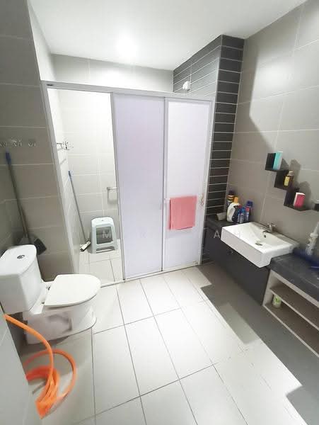 Semi-Detached House for Sale in Shah Alam (Selangor) - Zimir Shah - Bathroom - PropertyGuru.com.my